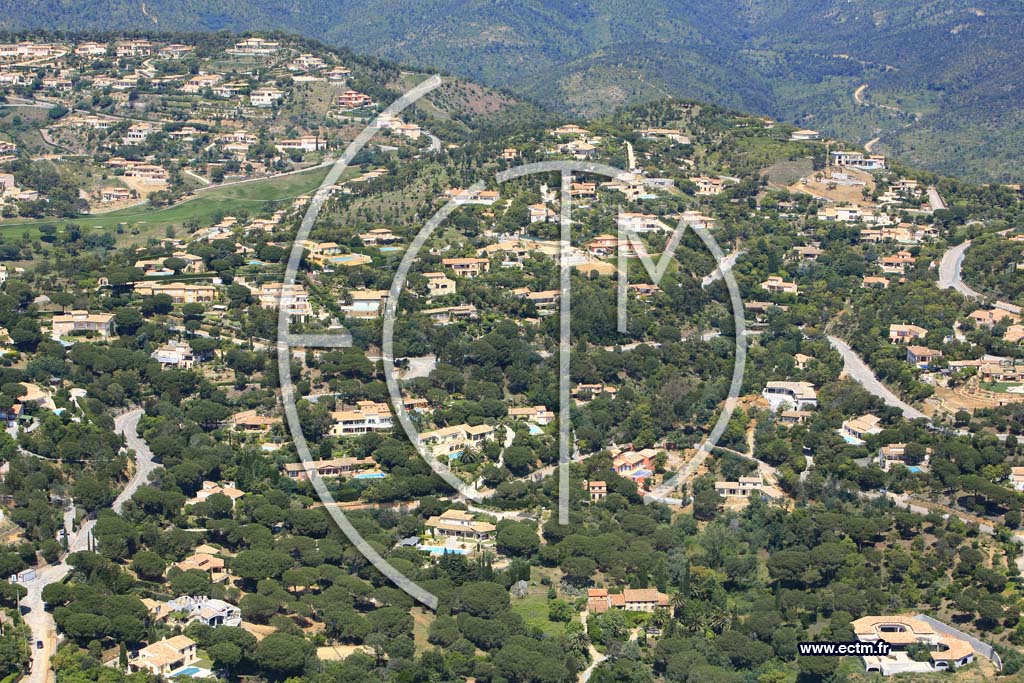 Photo arienne de Sainte Maxime - les Messugues