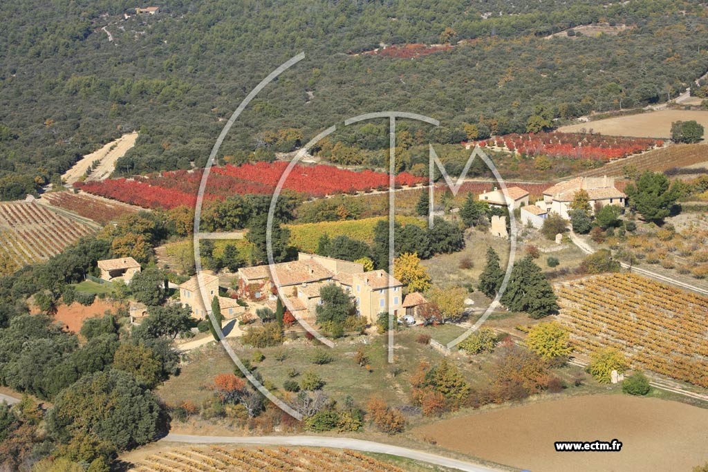 Photo arienne de Bedoin - les Baux