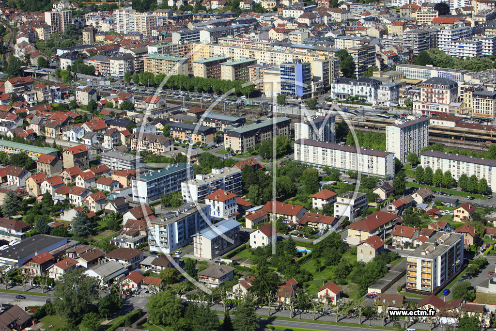 Photo arienne de Aix les Bains (Boulevard Lepic)