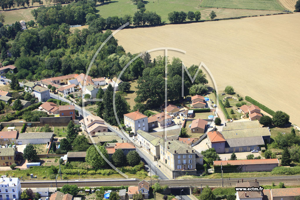 Photo arienne de Saint-Georges-de-Reneins (Le Moulin)