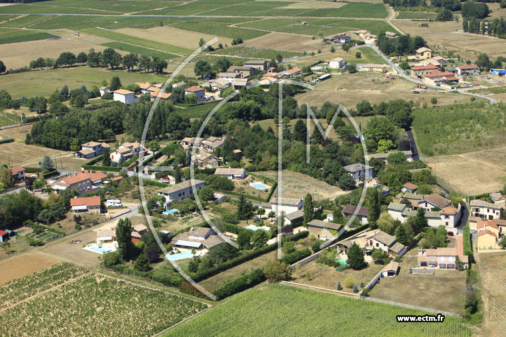 Photo arienne de Saint-Georges-de-Reneins (Nuits)