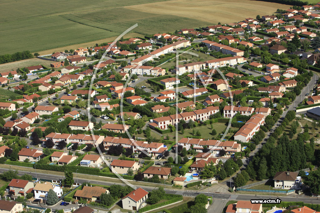 Photo arienne de Feyzin (Route de Vnissieux)