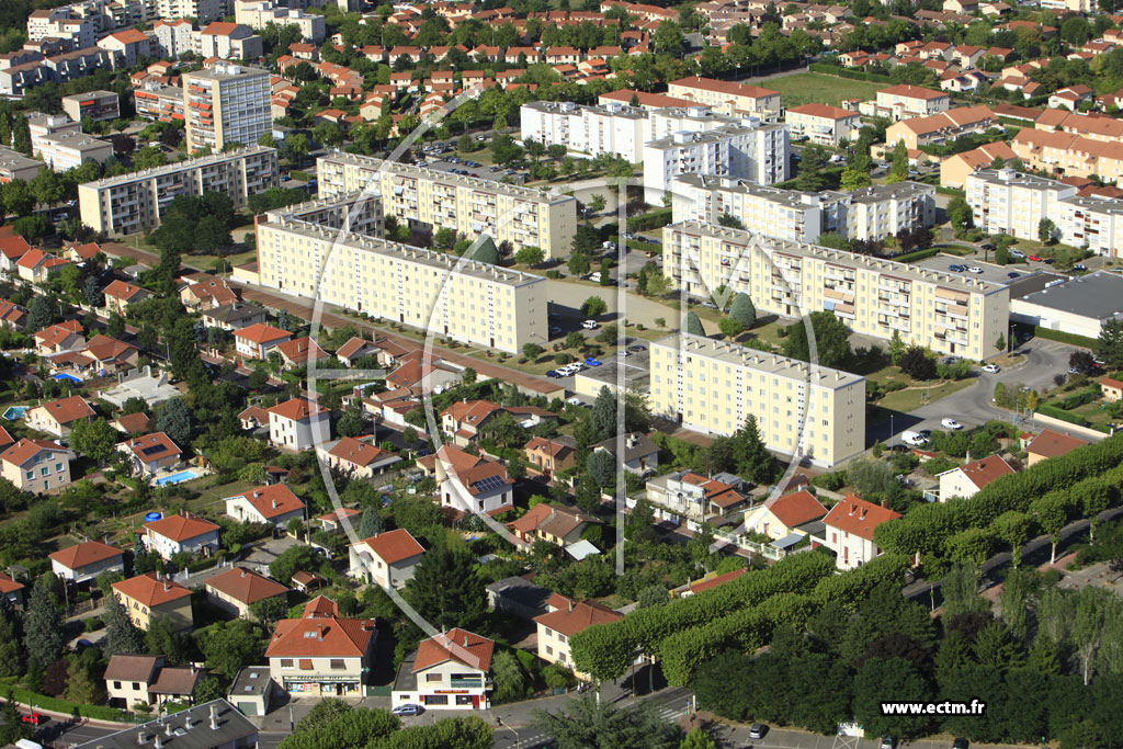 Photo arienne de Saint-Priest (Rue de Verdun)