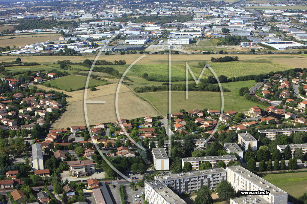 Photo arienne de Saint-Priest (Rue du Grisard)