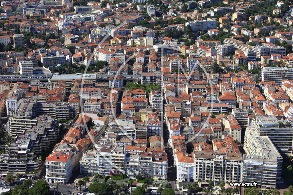 Photo arienne de Cannes (boulevard de la Croisette)