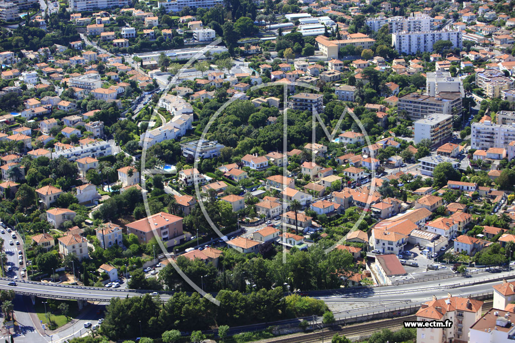 Photo arienne de Antibes (vieux chemin de Saint Jean)