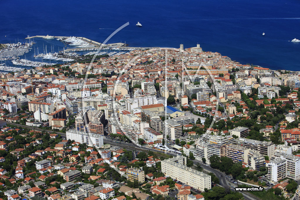 Photo arienne de Antibes