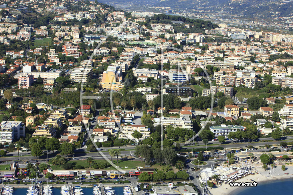 Photo arienne de Saint-Laurent-du-Var (Route du Bord de Mer)