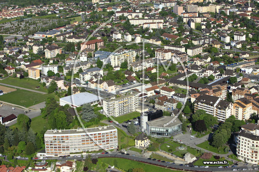 Photo arienne de Thonon-les-Bains (Avenue du Lman)