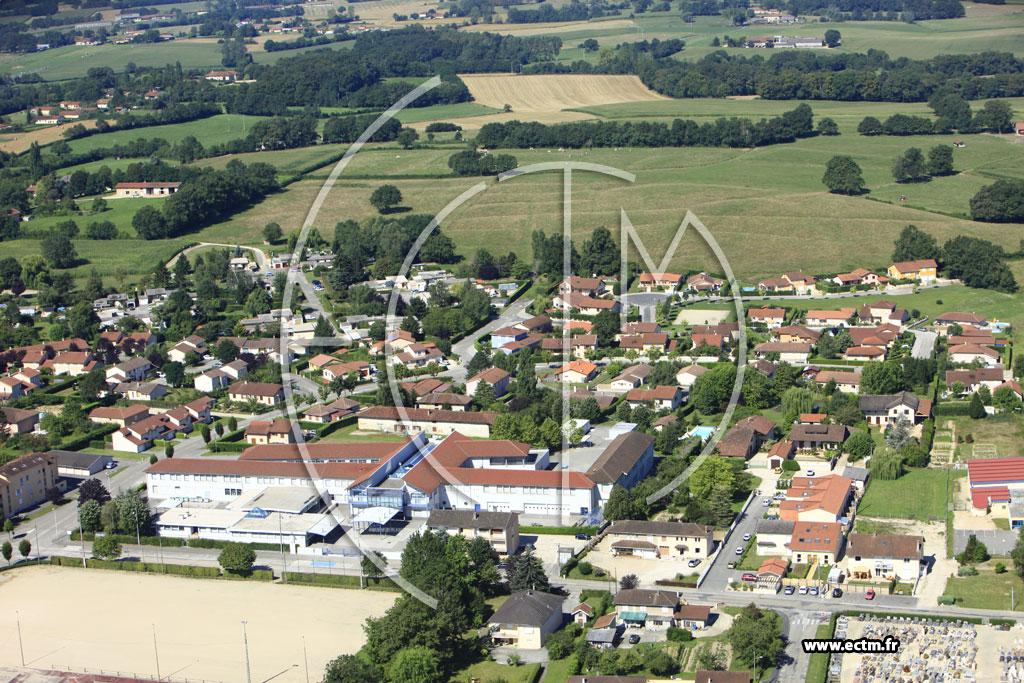 Photo arienne de Montrevel-en-Bresse (La Huppe)