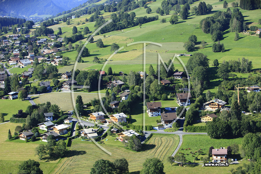 Photo arienne de Combloux (Route d'Ormaret)