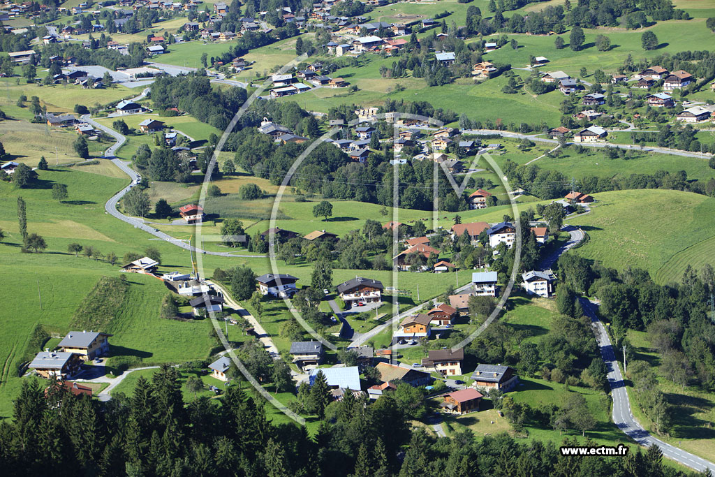 Photo arienne de Combloux (Route de Saint-Gervais)