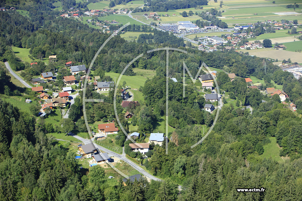 Photo arienne de Saint-Gervais-les-Bains (Route des Amrands)