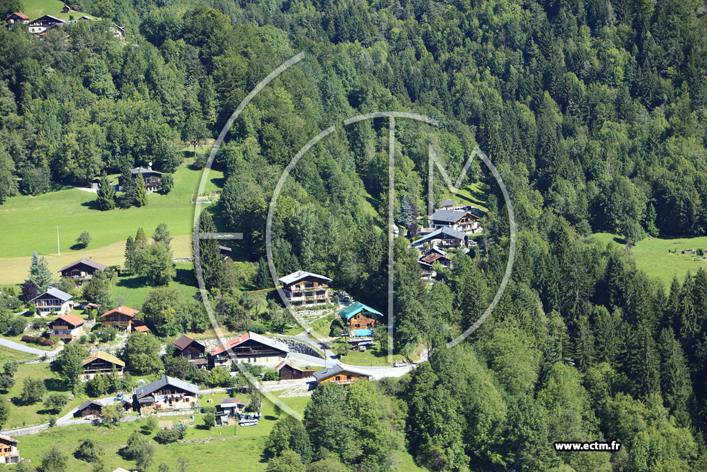 Photo arienne de Servoz (Les Moulins d'en Haut)