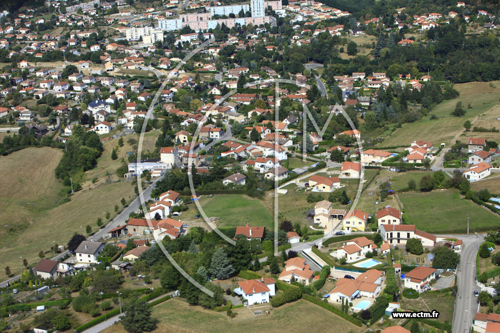 Photo arienne de Unieux (Le Plateau)