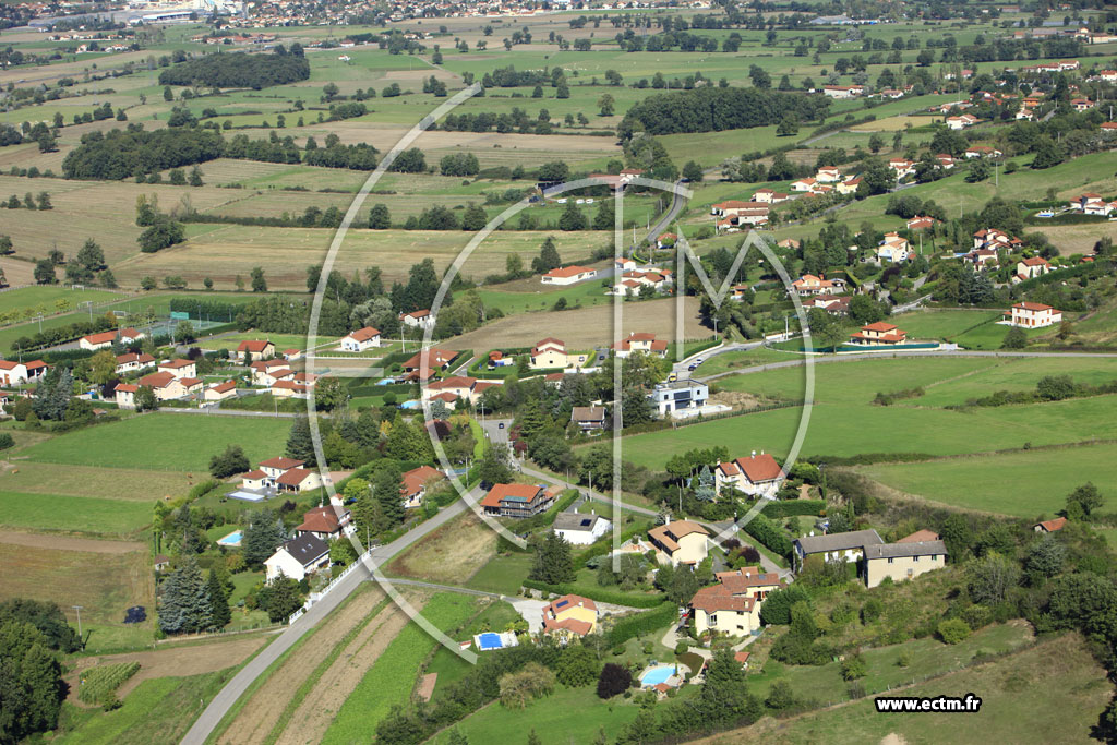 Photo arienne de Saint-Bonnet-les-Oules (Lapra)