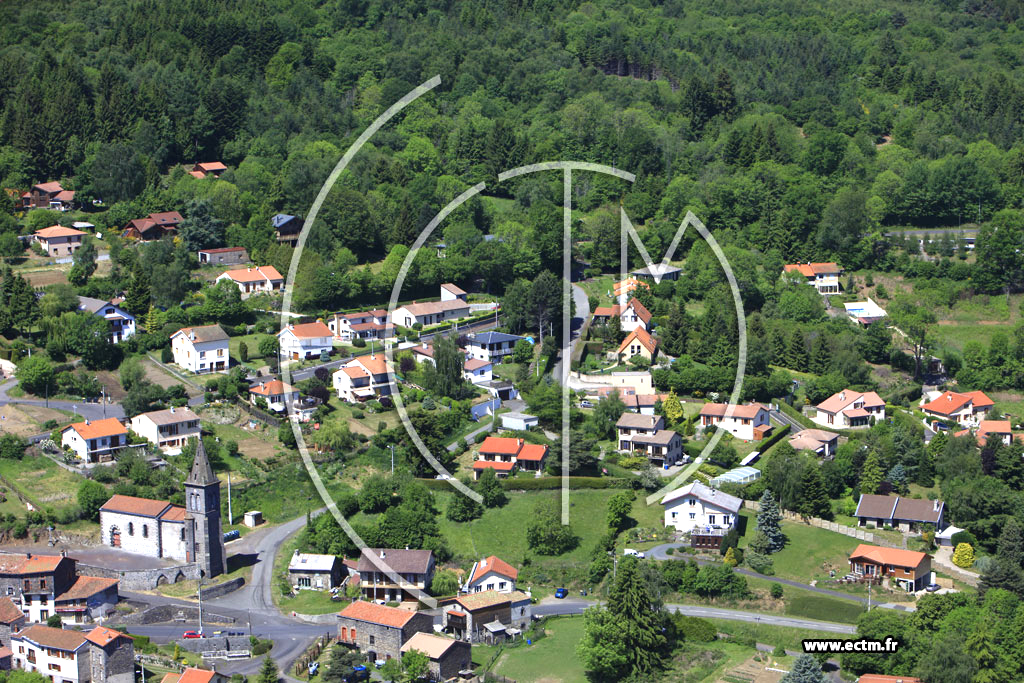 Photo arienne de Orcines (Ternant)