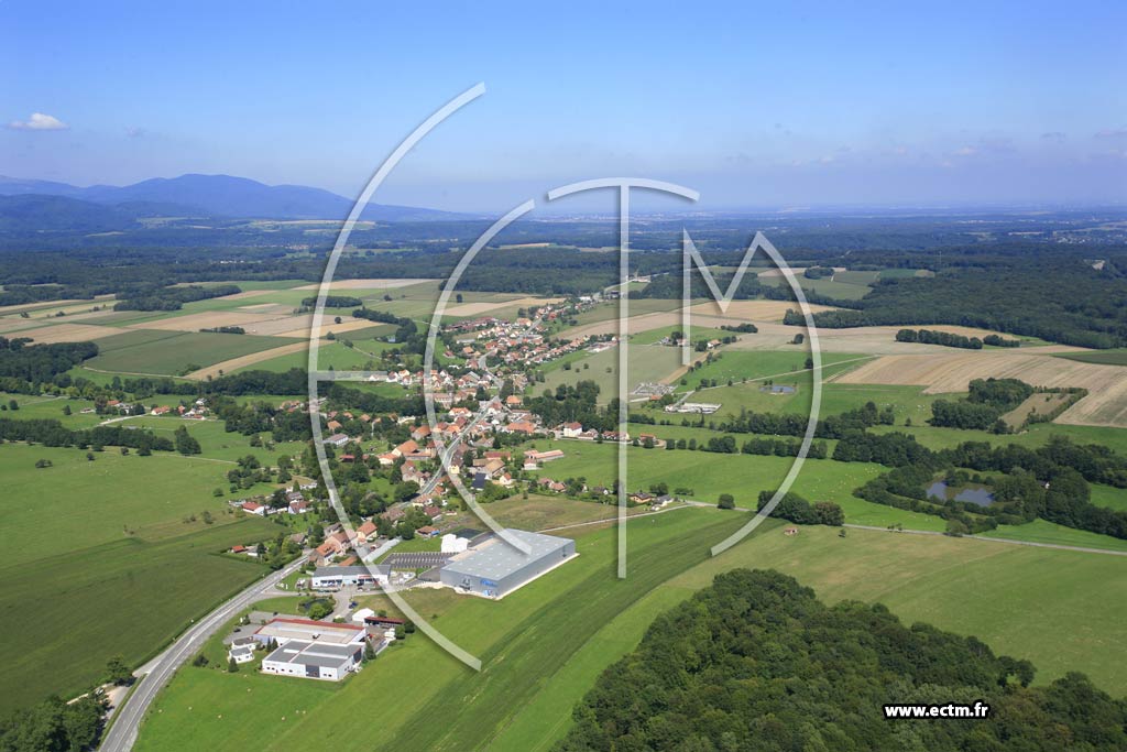 Photo arienne de Lachapelle-sous-Rougemont