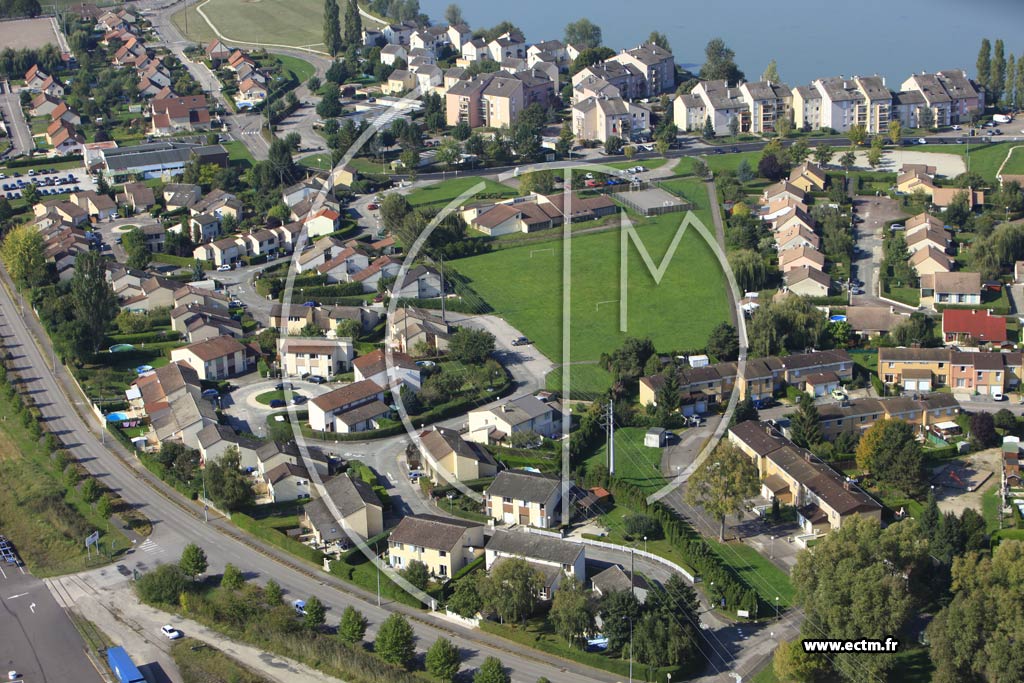 Photo arienne de Vaivre-et-Montoille (Les Rives du Lac)