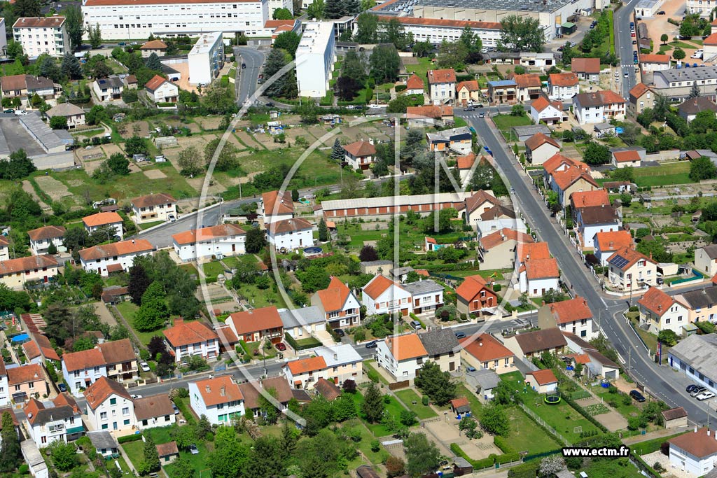 Photo arienne de Montluon (La Caserne-Les Guineberts)