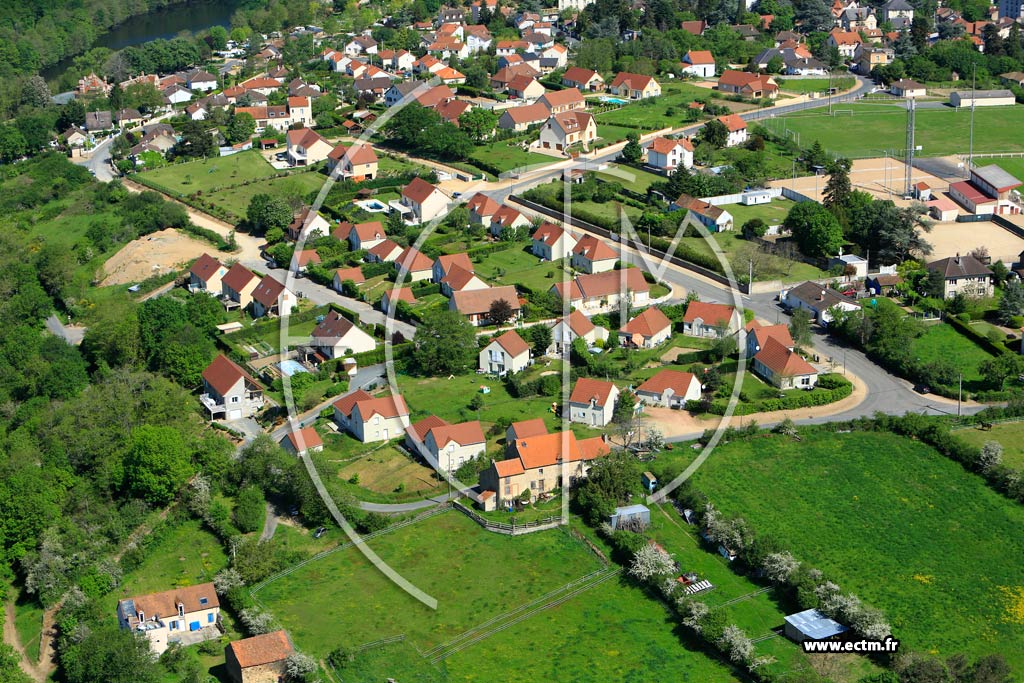 Photo arienne de Nris-les-Bains