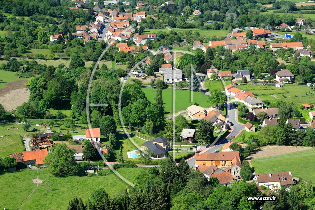 Photo arienne de Creuzier-le-Vieux (Le Charme)