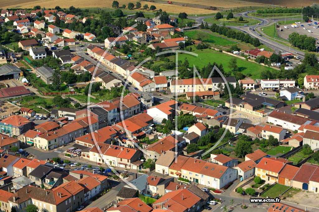 Photo arienne de Ay-sur-Moselle