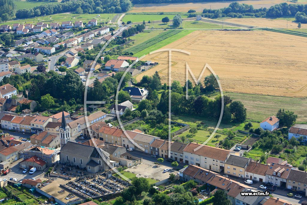 Photo arienne de Ay-sur-Moselle