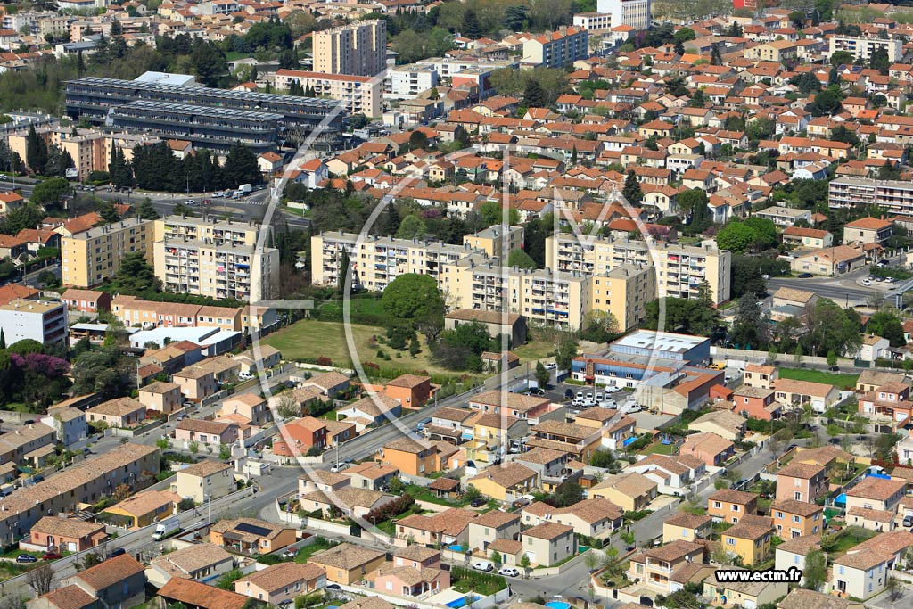 Photo arienne de Nmes (Route D'Arles)