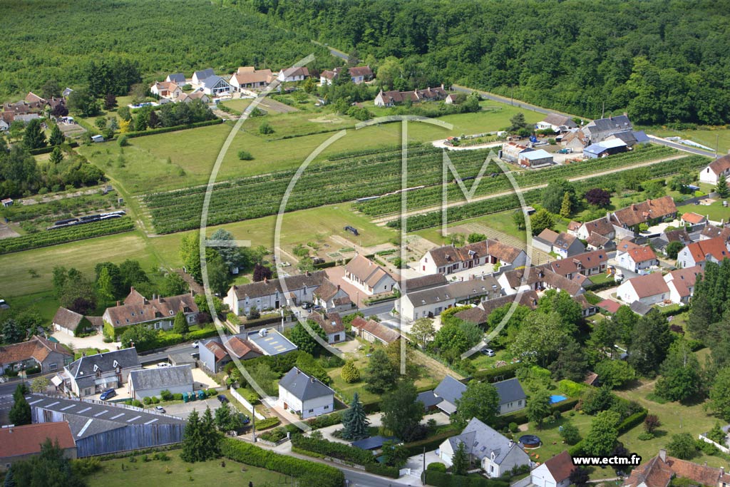 Photo arienne de Mont-Prs-Chambord (Chabardire)