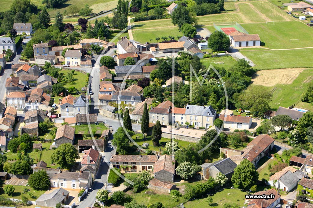 Photo arienne de La Chapelle-Moulire