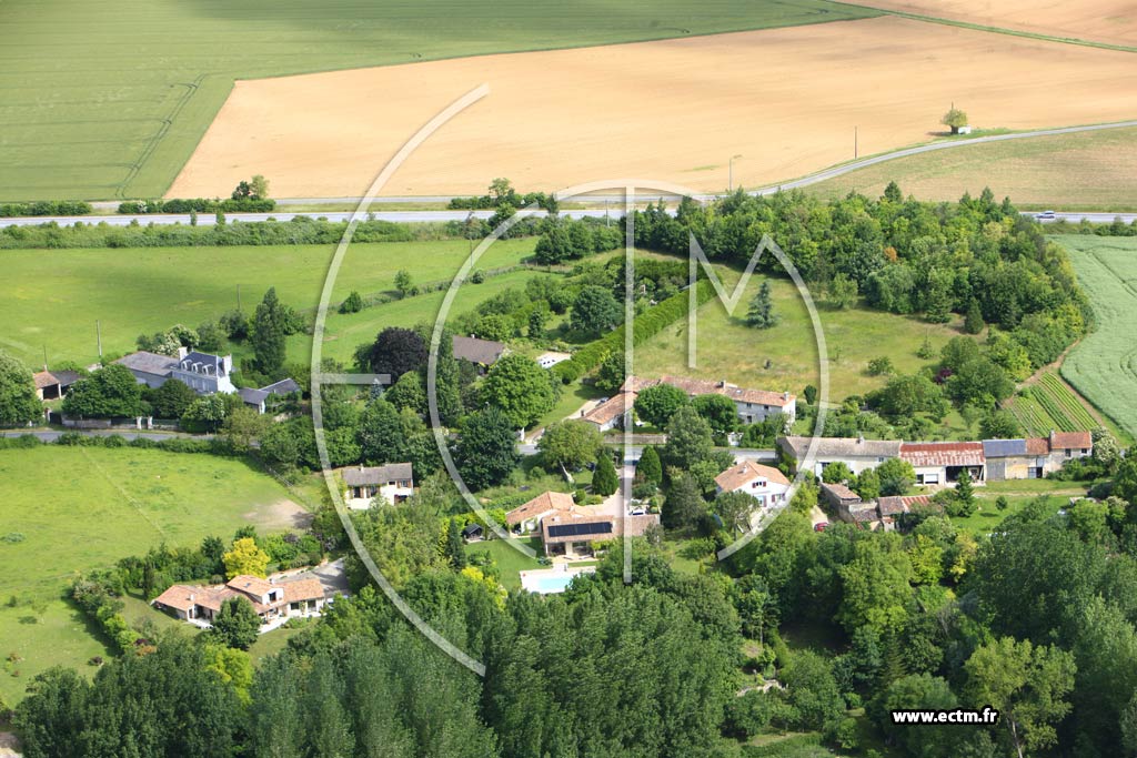 Photo arienne de Mign-Auxances (Limbre)