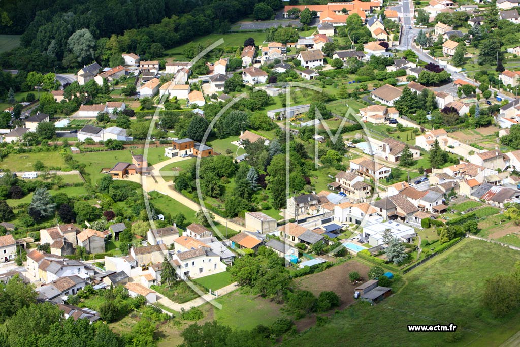 Photo arienne de Mign-Auxances (Nanteuil)