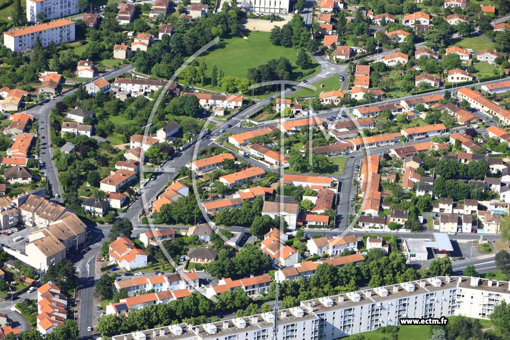 Photo arienne de Poitiers (Couronneries)