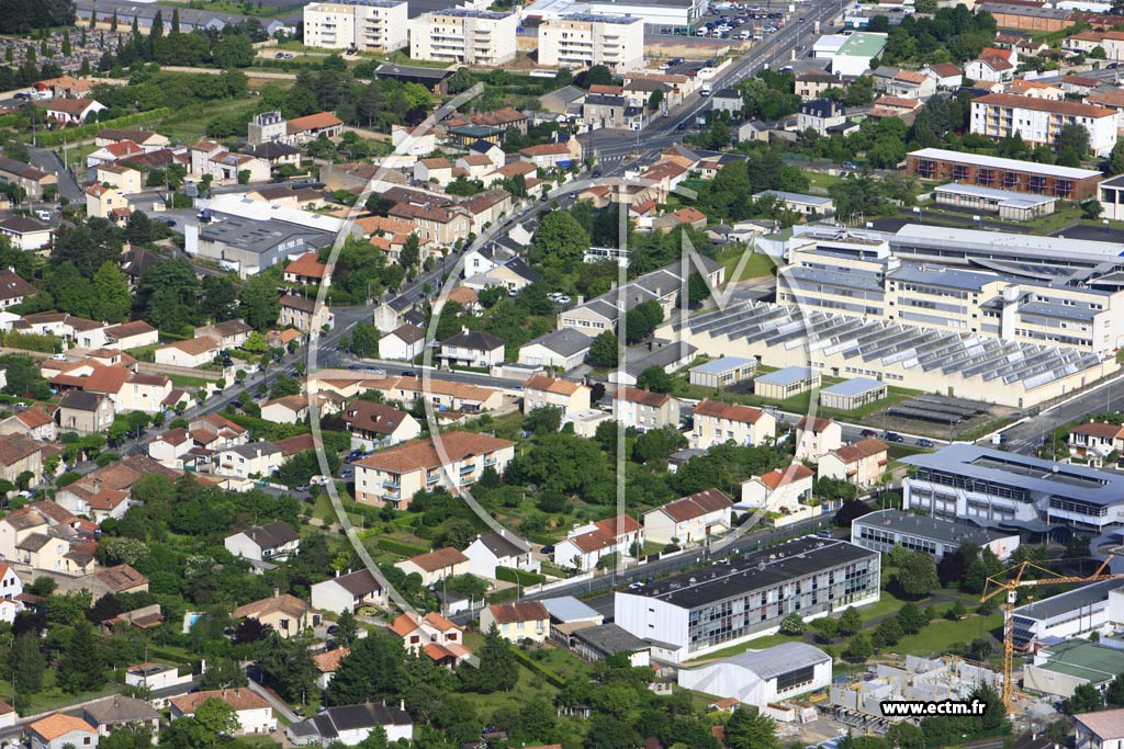 Photo arienne de Poitiers (Demi-Lune)