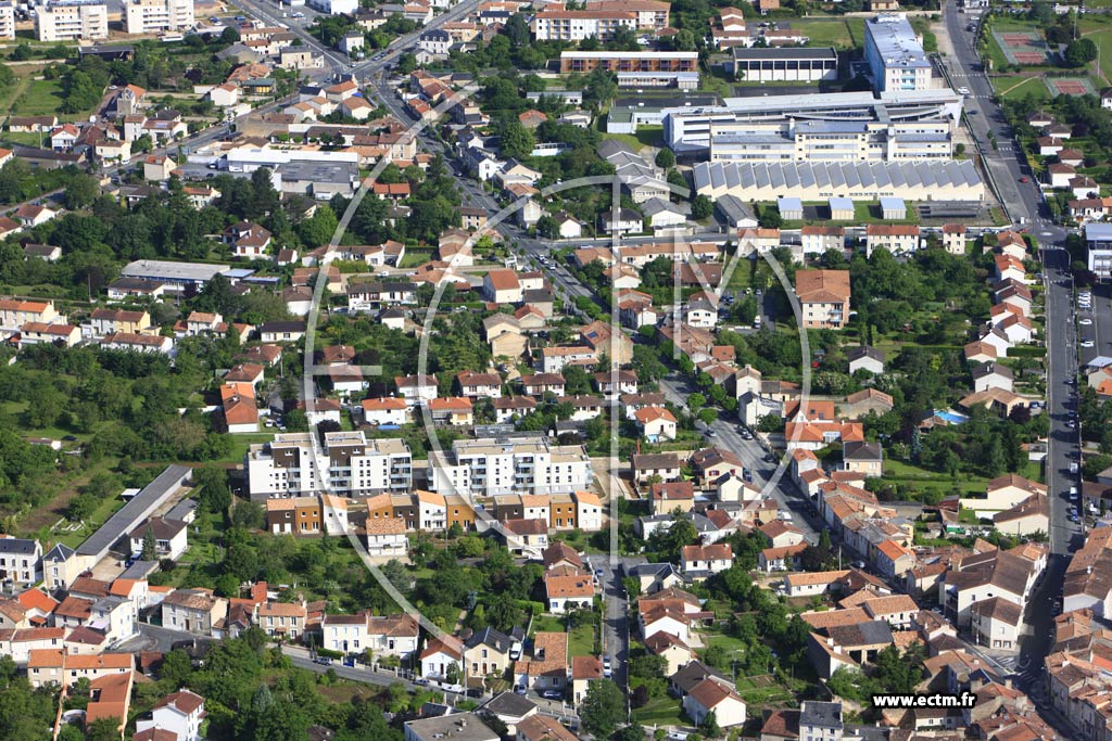 Photo arienne de Poitiers (Demi-Lune)