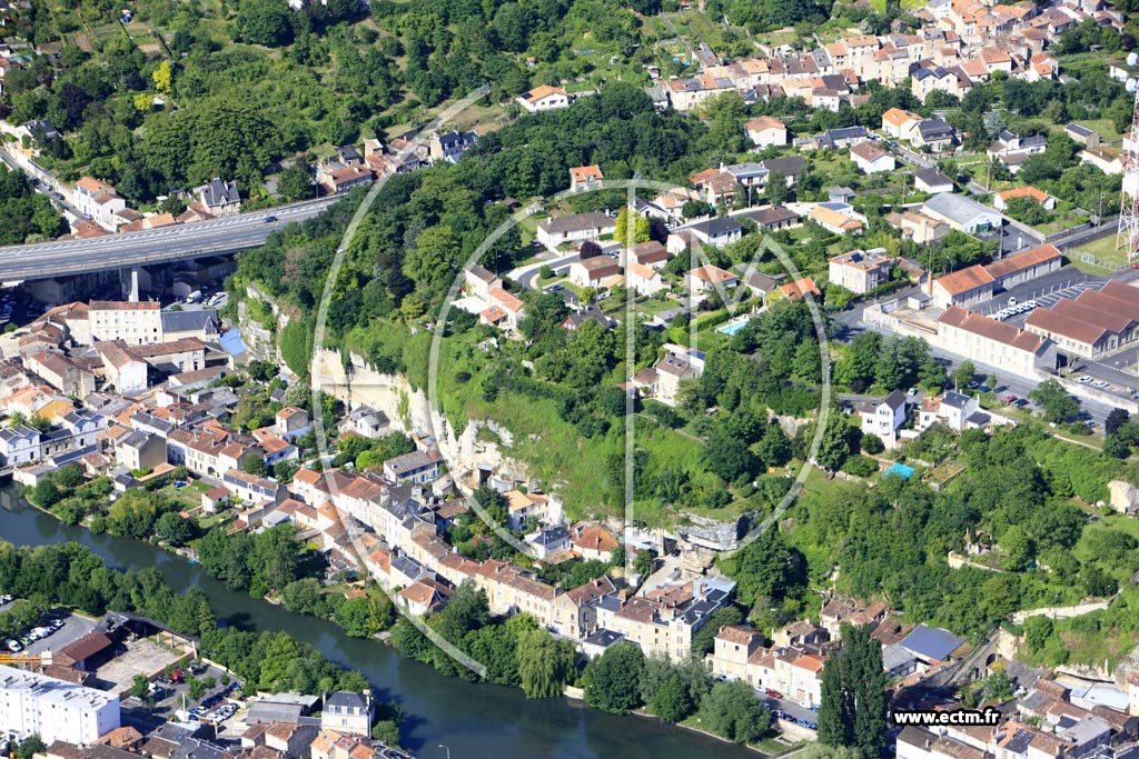 Photo arienne de Poitiers (Pont Neuf)