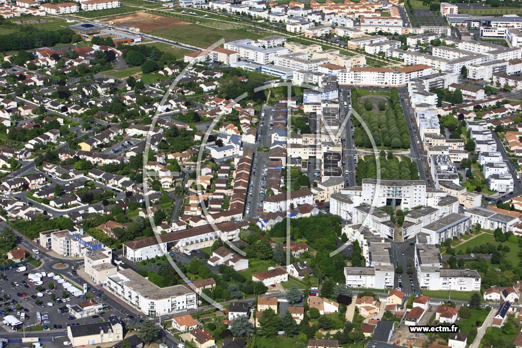 Photo arienne de Poitiers (Saint Eloi)