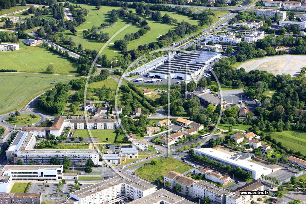 Photo arienne de Poitiers (Saint Eloi)