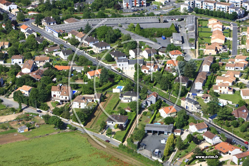 Photo arienne de Saint-Benot (Bourg)