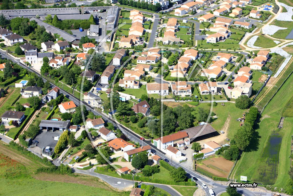 Photo arienne de Saint-Benot (Gibauderie-Fontarnaud)