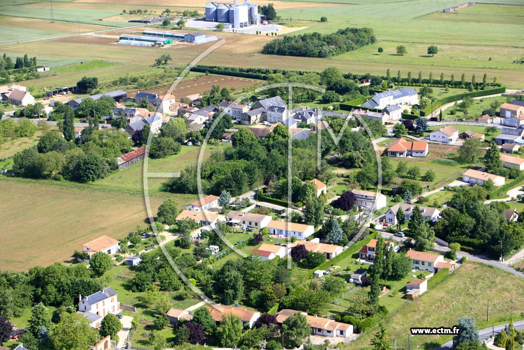 Photo arienne de Saint-Georges-ls-Baillargeaux (Le Peu)