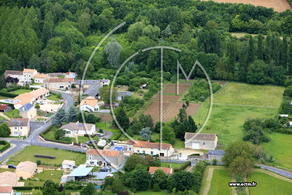 Photo arienne de Vouill (Traversonne)