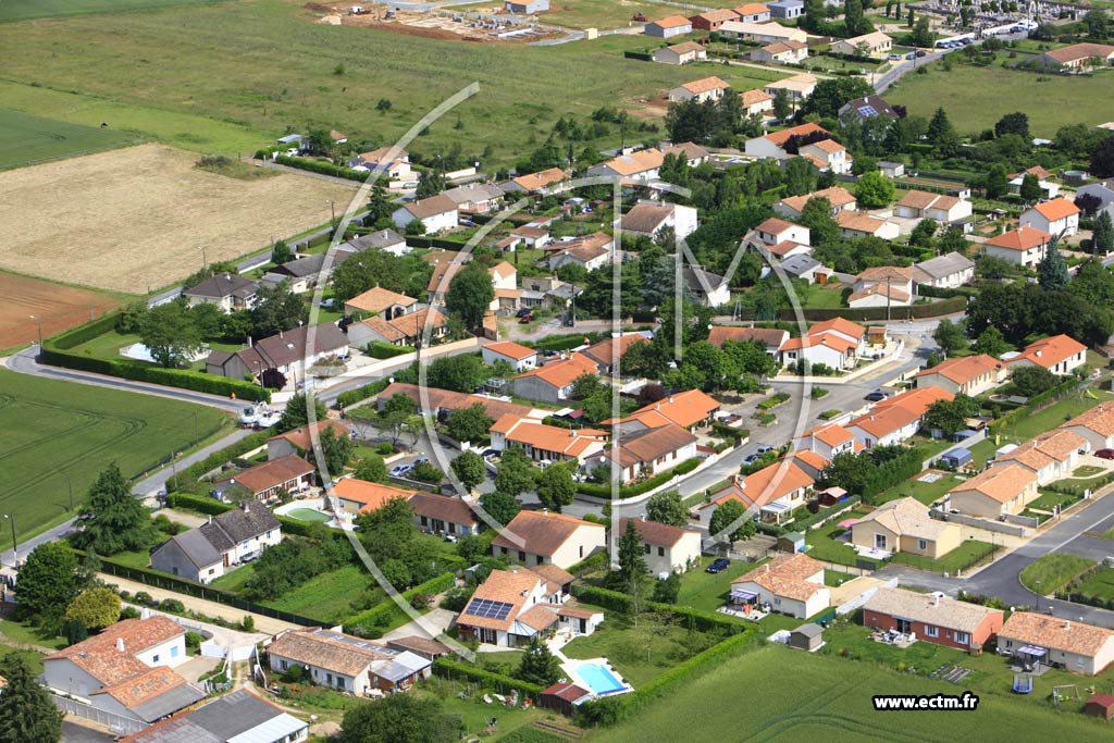 Photo arienne de Vouneuil-sous-Biard (La Jarrie)