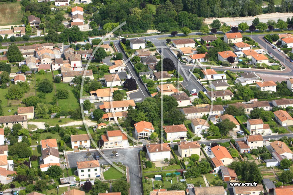 Photo arienne de La Couronne (Stade)