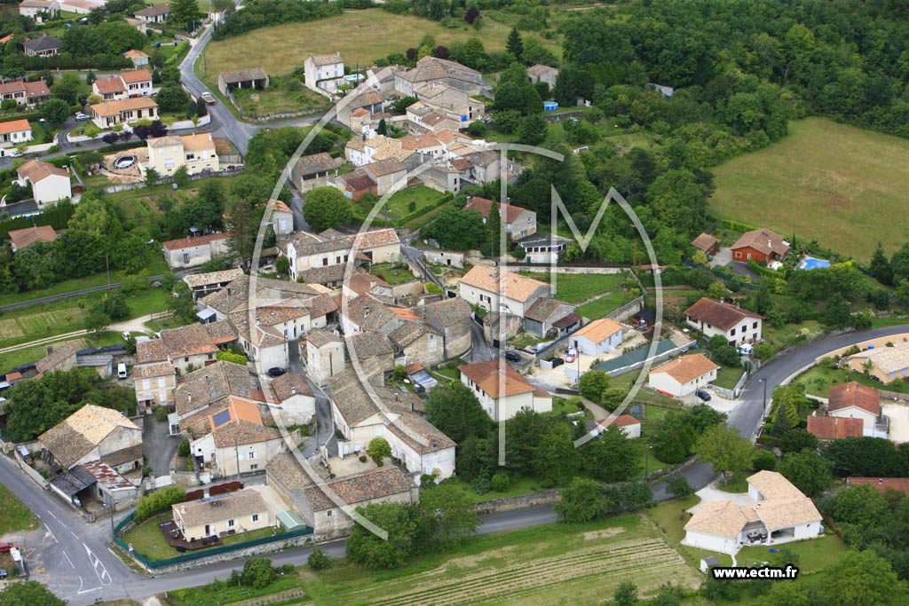 Photo arienne de Magnac-sur-Touvre (Bussac)