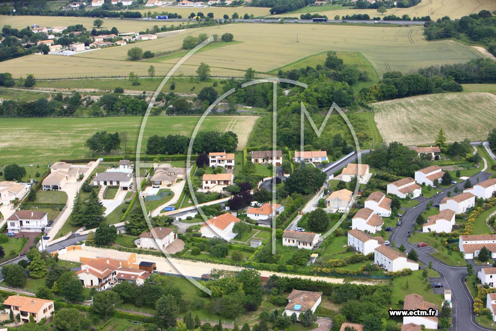 Photo arienne de Ruelle-sur-Touvre (Grands Champs)