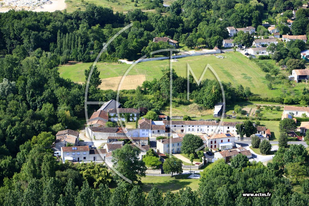 Photo arienne de Gensac-la-Pallue (Soubrac)