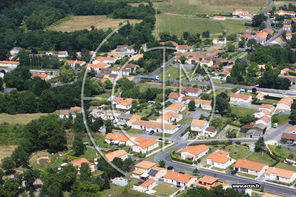 Photo arienne de La Chapelle Heulin (La Martinire)