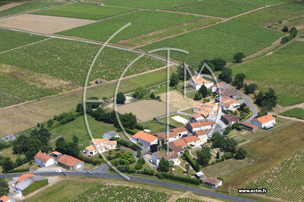 Photo arienne de Le Landreau (La Charpenterie)